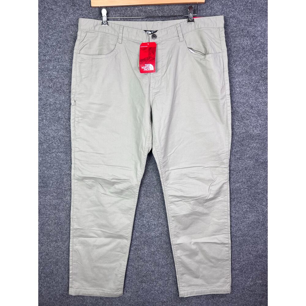 New $75 The North Face Relaxed Motion Pant Men's Size 40